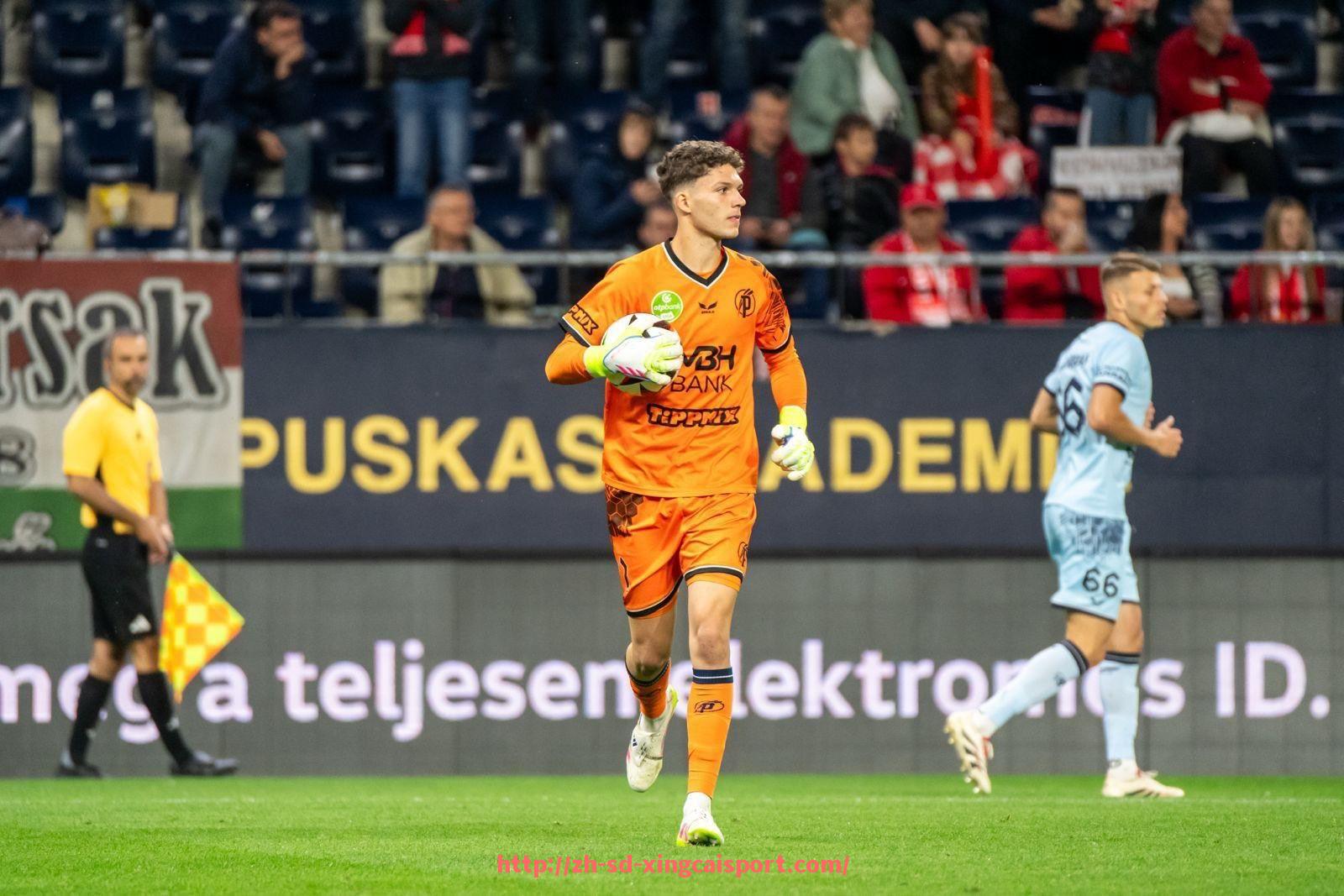 杏彩体育-法甲年度奖项大全及评选标准说明